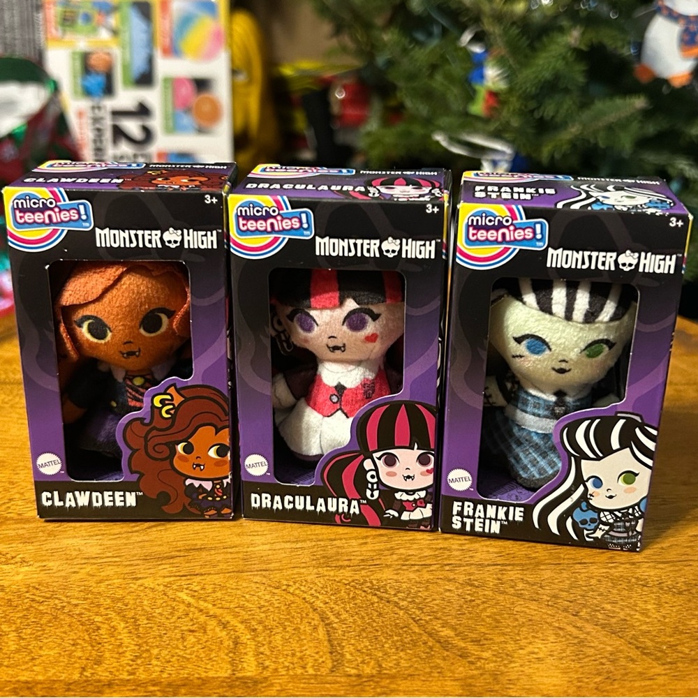 Micro Teenies Plush Monster High 2025 Clawdeen Draculaura Frankie Stein